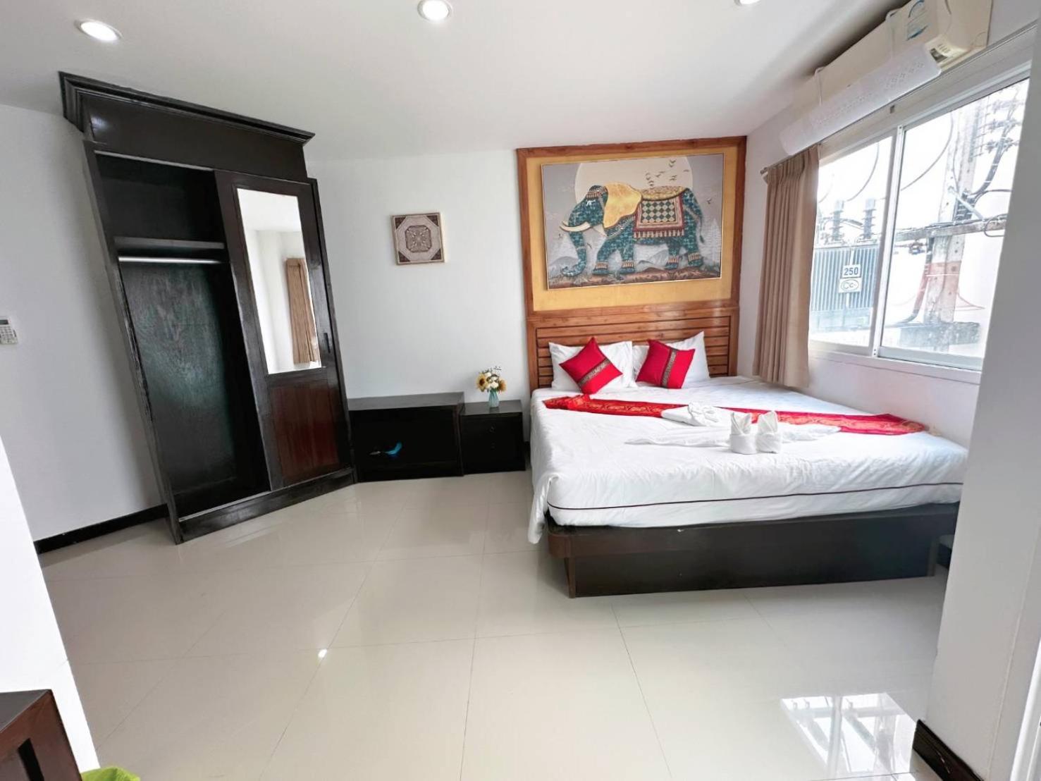 Abby'S House Hotel Patong Extérieur photo