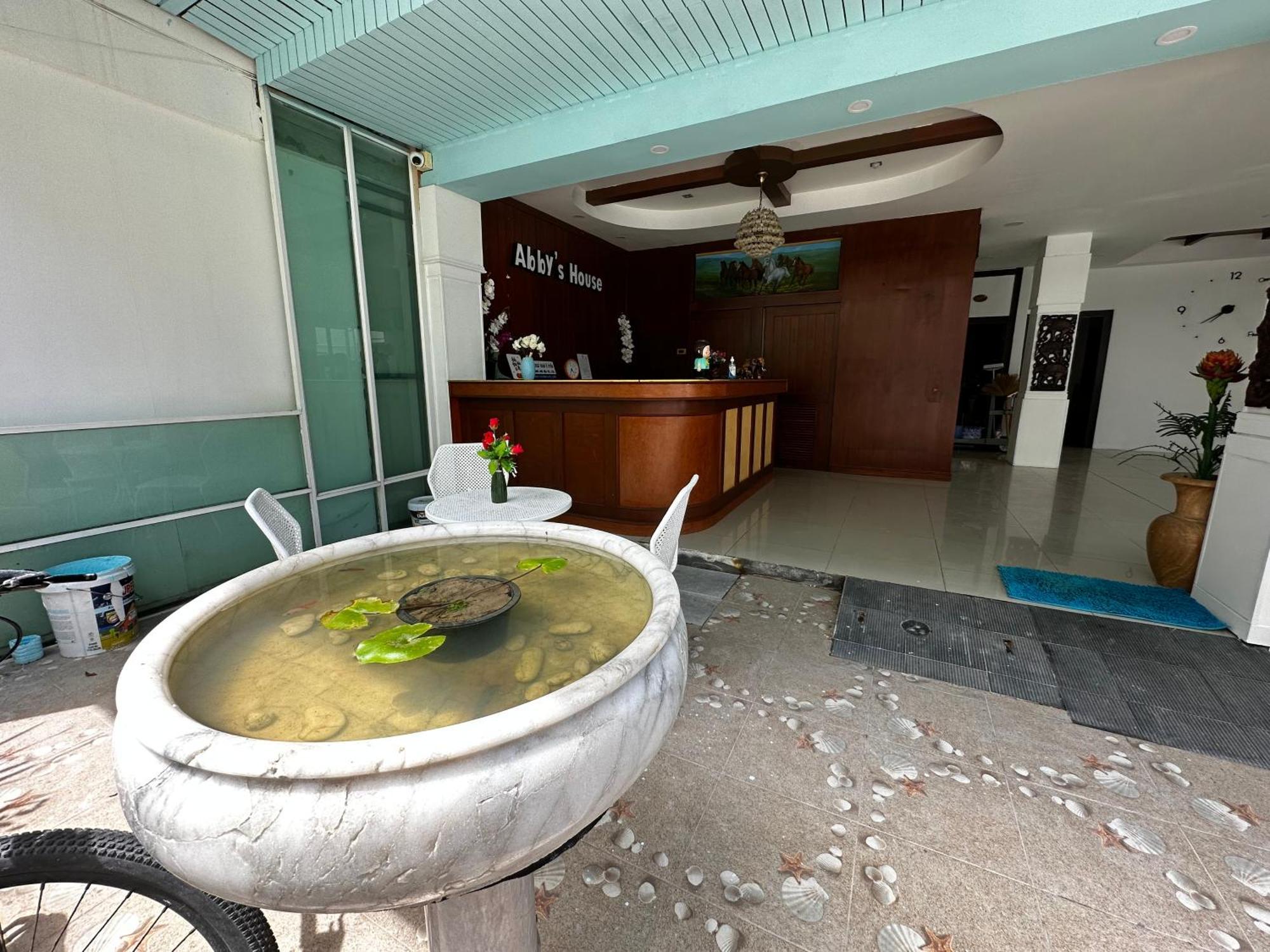 Abby'S House Hotel Patong Extérieur photo