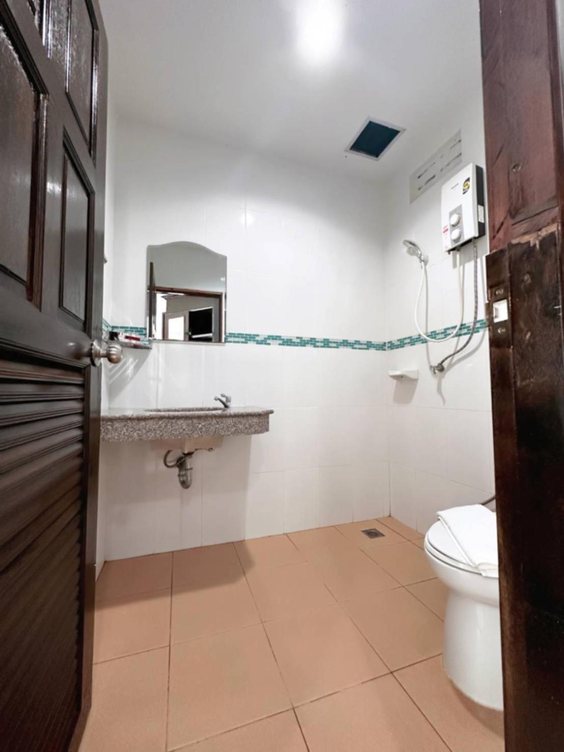 Abby'S House Hotel Patong Extérieur photo