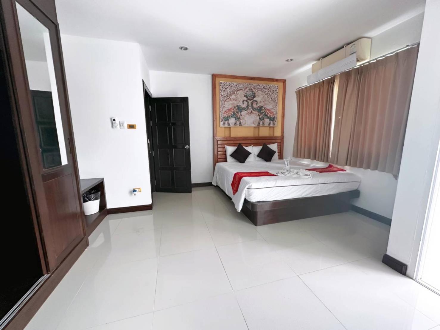 Abby'S House Hotel Patong Extérieur photo