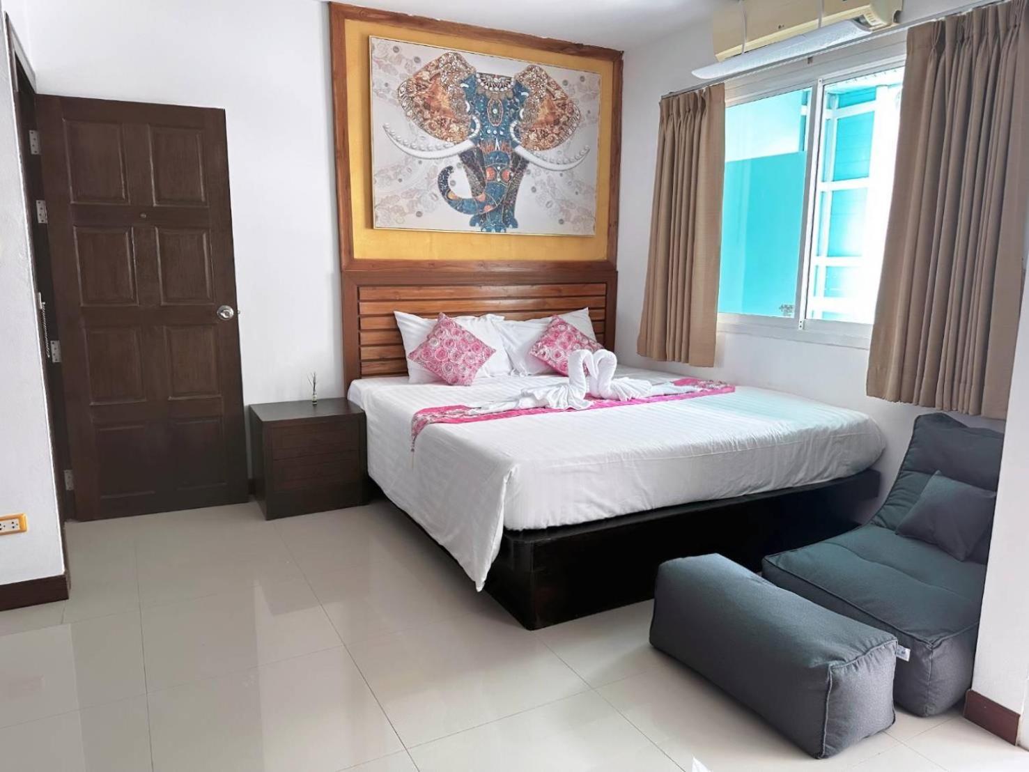 Abby'S House Hotel Patong Extérieur photo